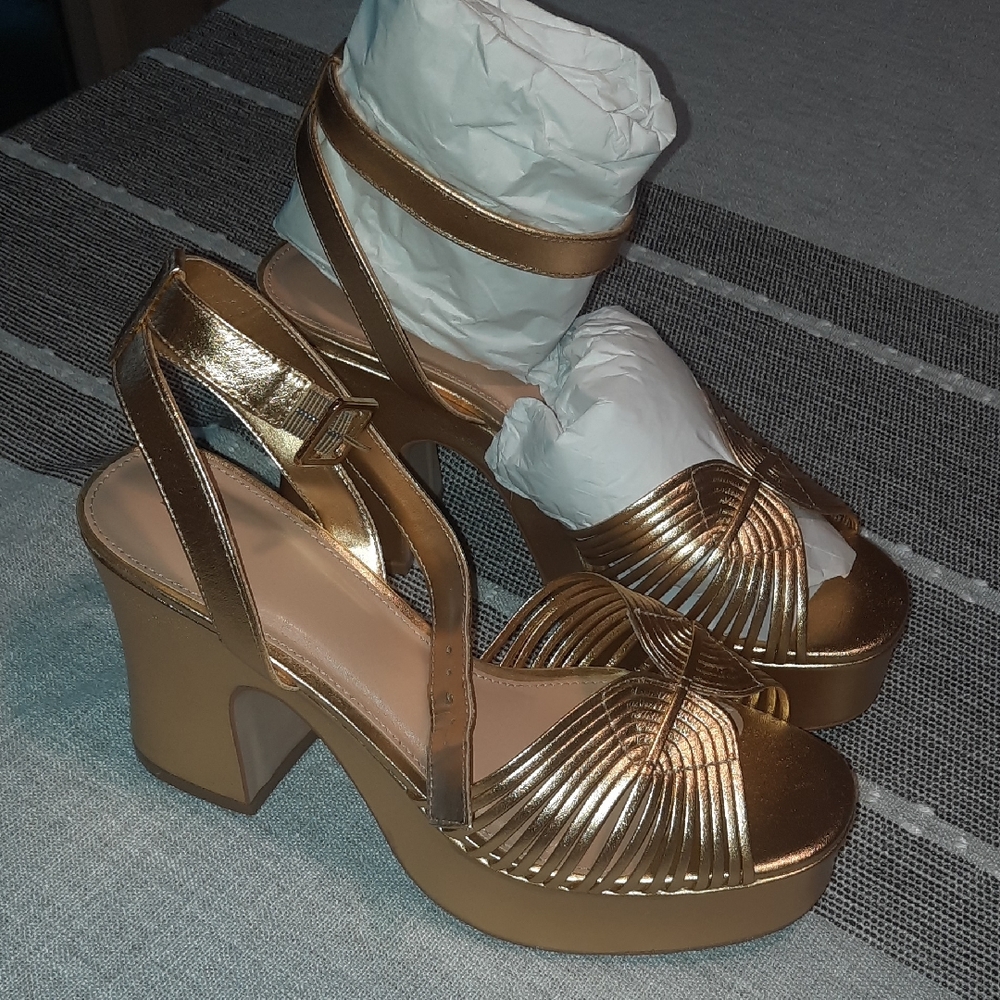 Maeve Gold Heels Size 8